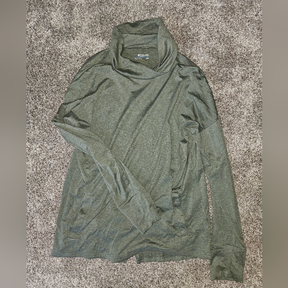 Columbia Olive Green Women's Lightweight Sweater
